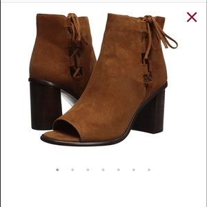 NIB Frye women ankle boots size 6.5